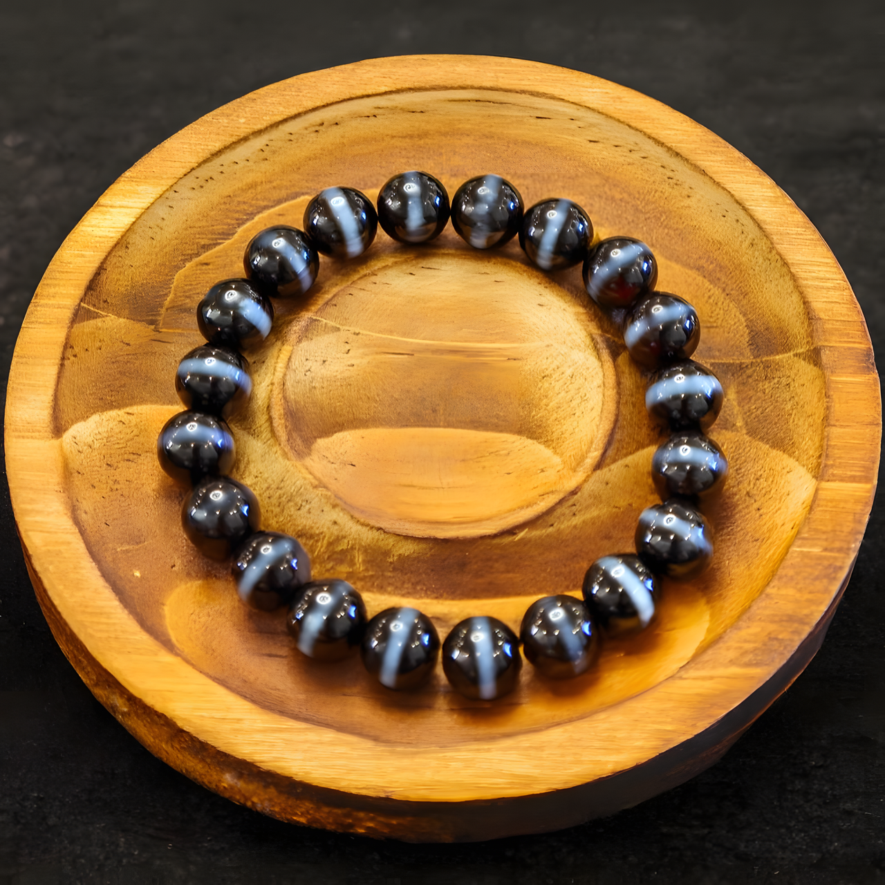 Tibetan Natural Agate Dzi Bracelet — 5A Single-Stripe “Healer”