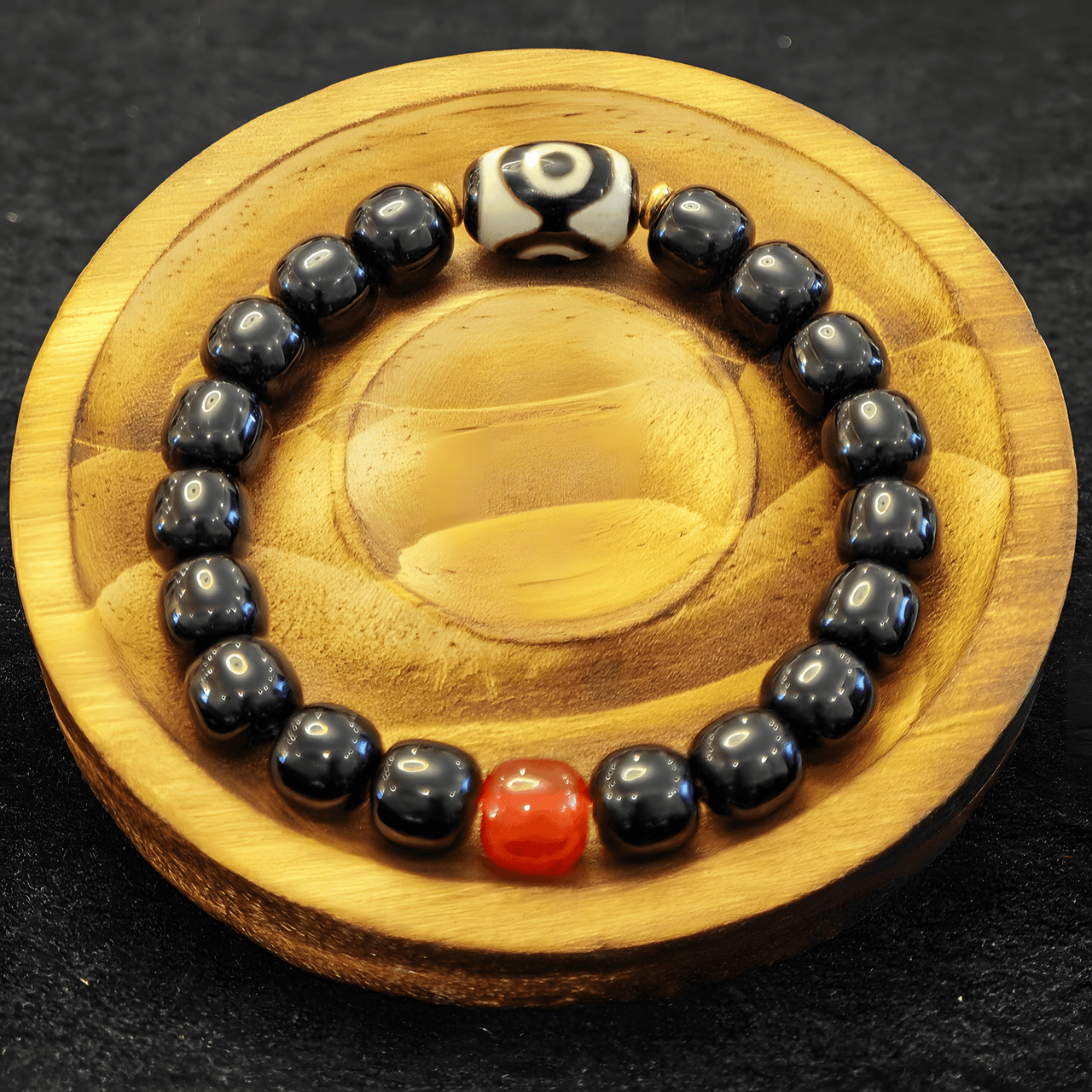 3A Black Warrior Agate Three-Eyed Himalayan Dzi Bracelet – Wealth & Abundance