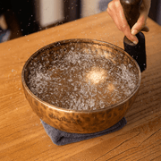 Himalayan High-Copper Full-Moon OM Singing Bowl (31–32 cm / 12.2–12.6 in) - Himalayan Whisper -